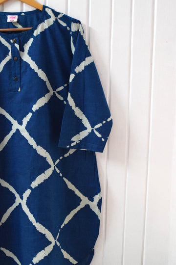Indigo Diagonal Lines